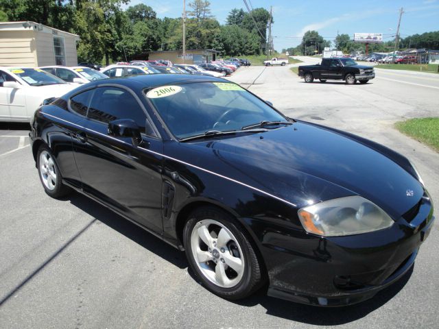 Hyundai Tiburon 2006 photo 2