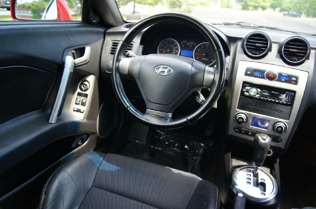 Hyundai Tiburon 2008 photo 9