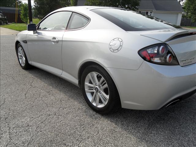 Hyundai Tiburon 2008 photo 3