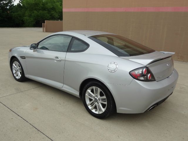 Hyundai Tiburon 2008 photo 10