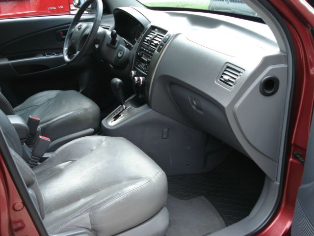 Hyundai Tucson 2005 photo 2