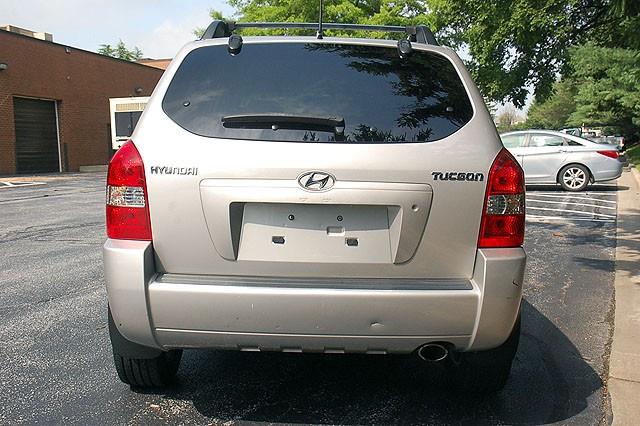 Hyundai Tucson 2005 photo 1