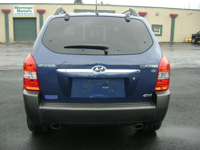 Hyundai Tucson 2005 photo 2