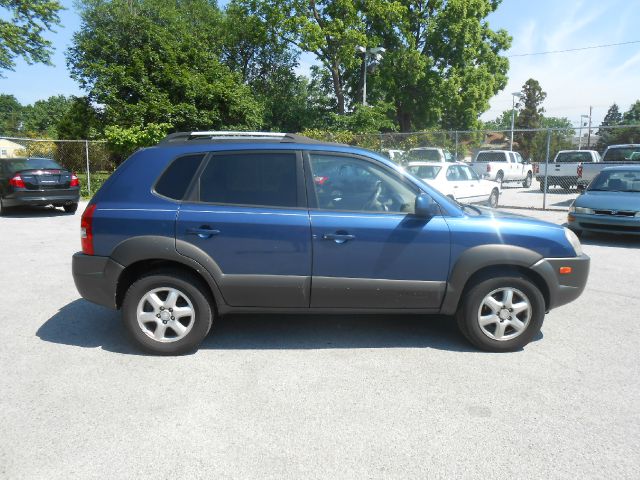 Hyundai Tucson 2005 photo 17