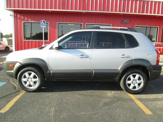 Hyundai Tucson 2005 photo 4