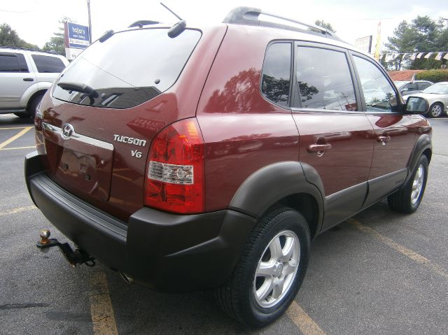 Hyundai Tucson 2005 photo 2