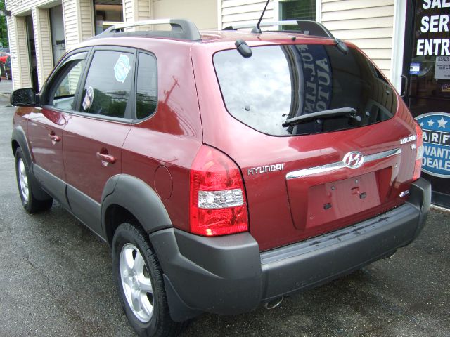 Hyundai Tucson 2005 photo 16