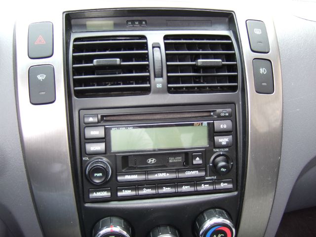 Hyundai Tucson 2005 photo 2