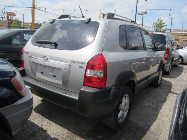 Hyundai Tucson 2005 photo 1