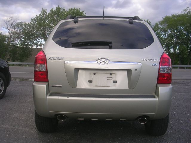 Hyundai Tucson 2006 photo 2