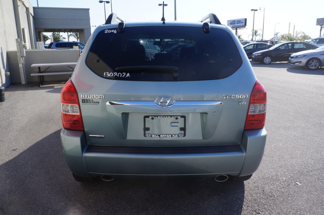 Hyundai Tucson 2006 photo 2