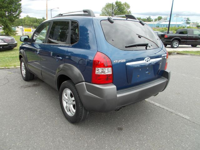 Hyundai Tucson 2006 photo 11