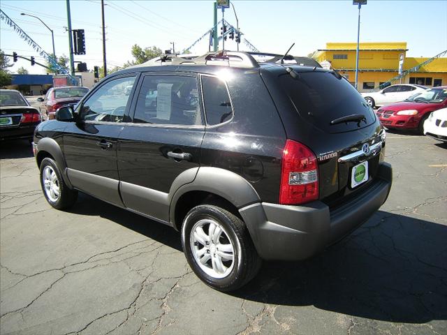 Hyundai Tucson 2006 photo 2