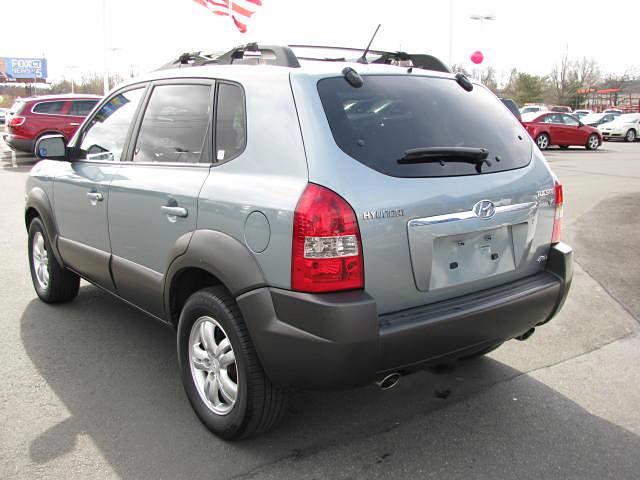 Hyundai Tucson 2006 photo 2