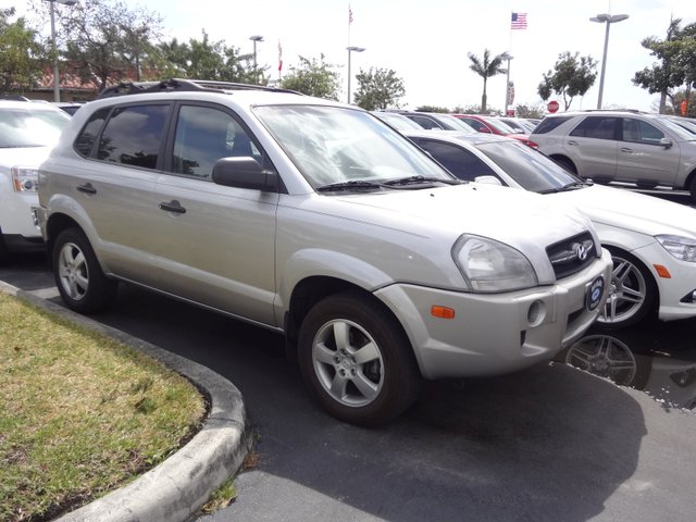 Hyundai Tucson S Sedan Unspecified