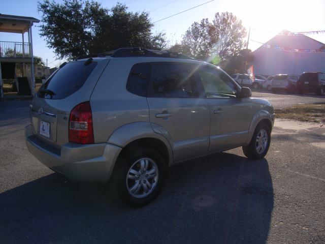 Hyundai Tucson 2006 photo 2