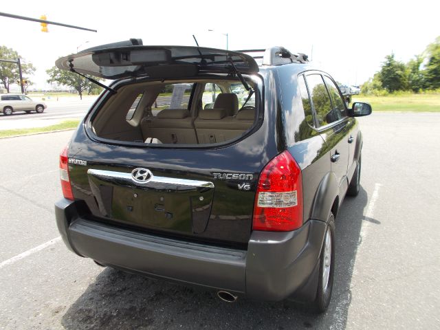 Hyundai Tucson 2006 photo 1