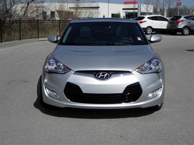 Hyundai Veloster 2012 photo 2