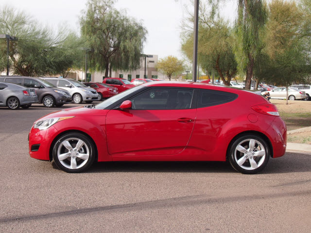 Hyundai Veloster 2012 photo 2