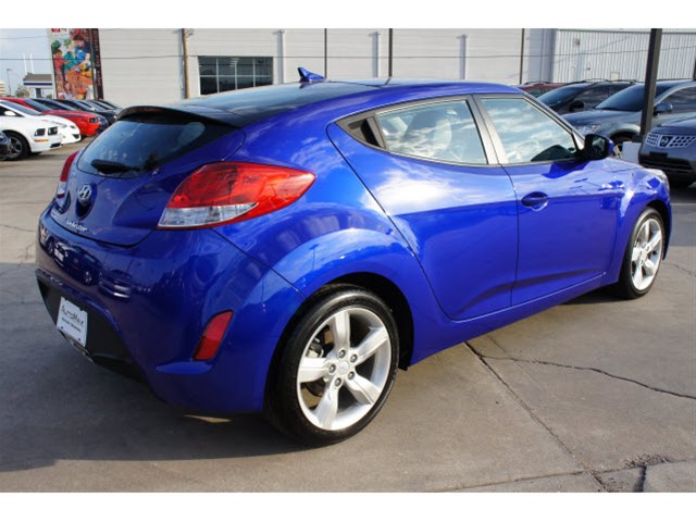 Hyundai Veloster 2012 photo 1