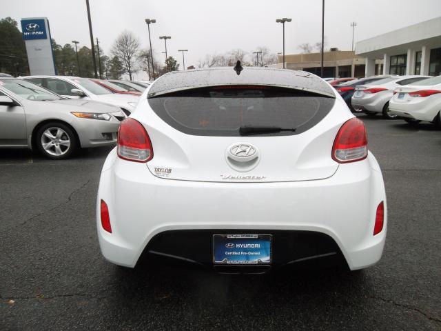 Hyundai Veloster 2012 photo 2