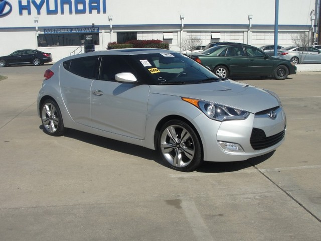 Hyundai Veloster 2012 photo 2