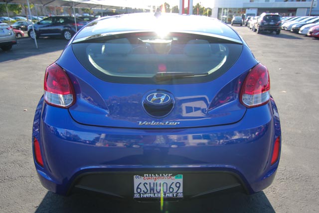 Hyundai Veloster 2012 photo 2