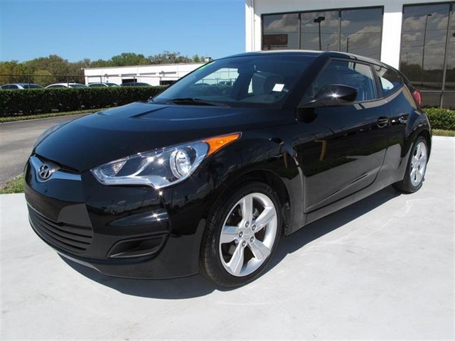 Hyundai Veloster Base Unspecified