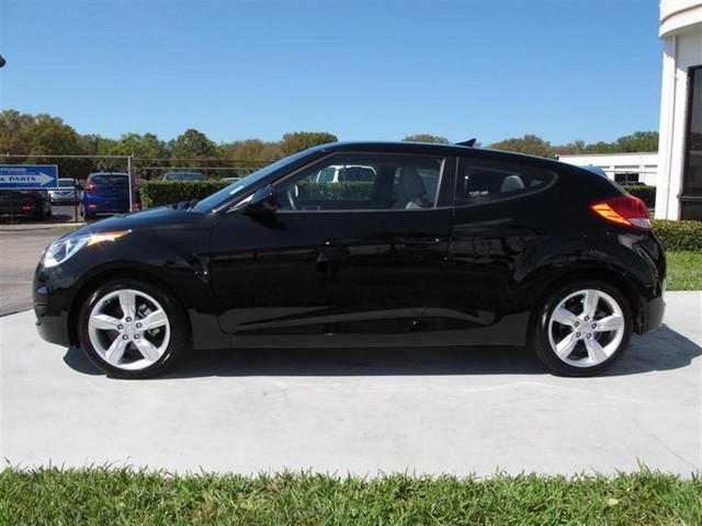 Hyundai Veloster 2012 photo 2