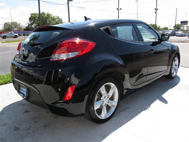 Hyundai Veloster 2012 photo 3