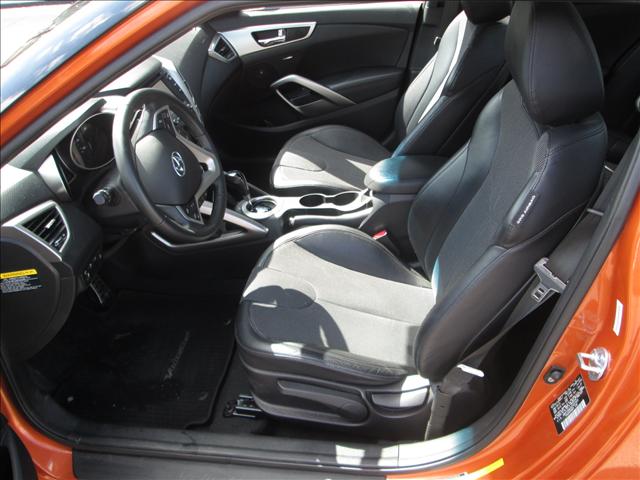 Hyundai Veloster 2012 photo 2