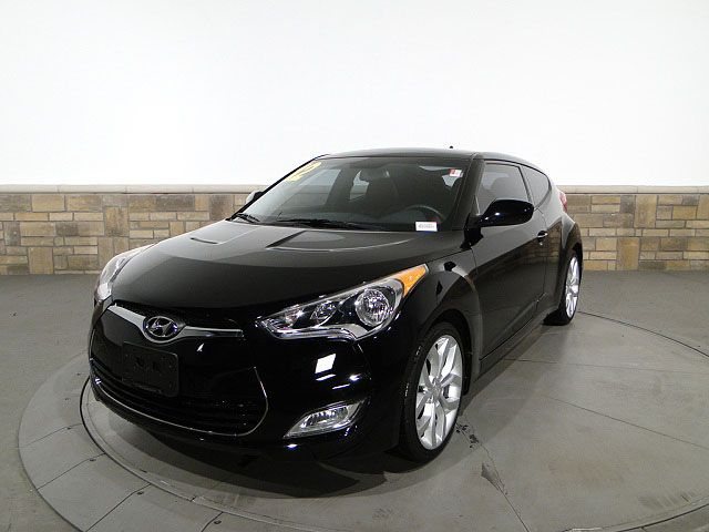 Hyundai Veloster Base Unspecified