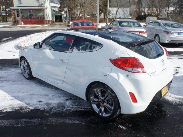 Hyundai Veloster 2012 photo 3