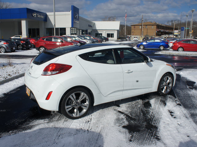 Hyundai Veloster 2012 photo 4