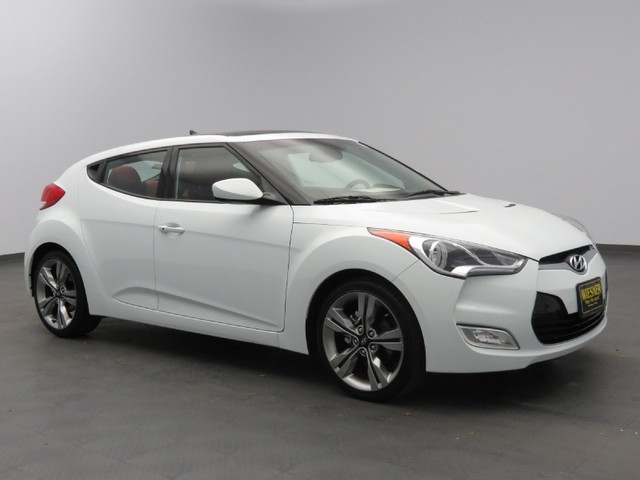 Hyundai Veloster Base Unspecified