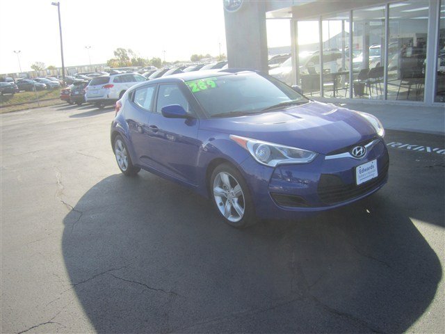 Hyundai Veloster Base Unspecified