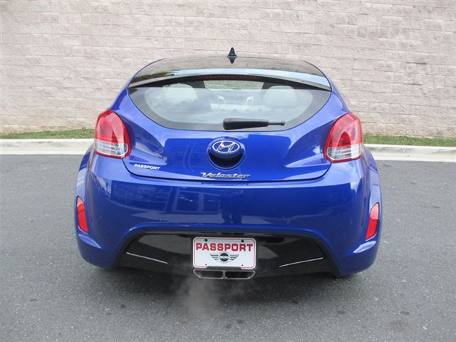 Hyundai Veloster 2012 photo 2