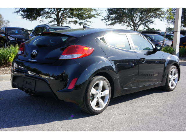 Hyundai Veloster 2012 photo 2