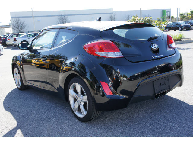 Hyundai Veloster 2012 photo 4