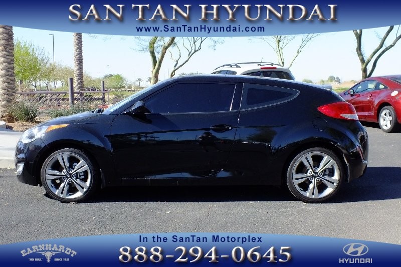 Hyundai Veloster Base Unspecified