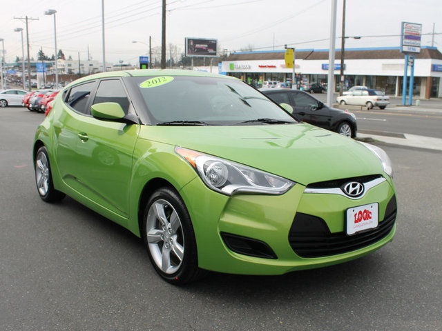 Hyundai Veloster Base Unspecified