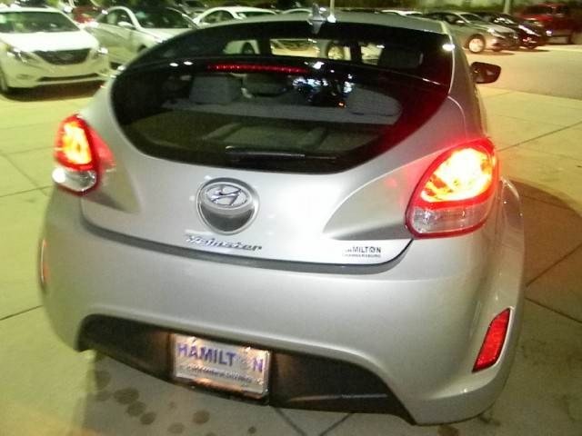 Hyundai Veloster 2012 photo 2