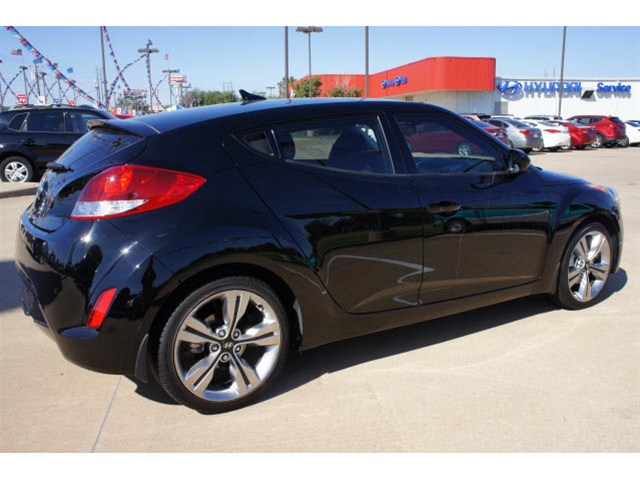 Hyundai Veloster 2012 photo 2