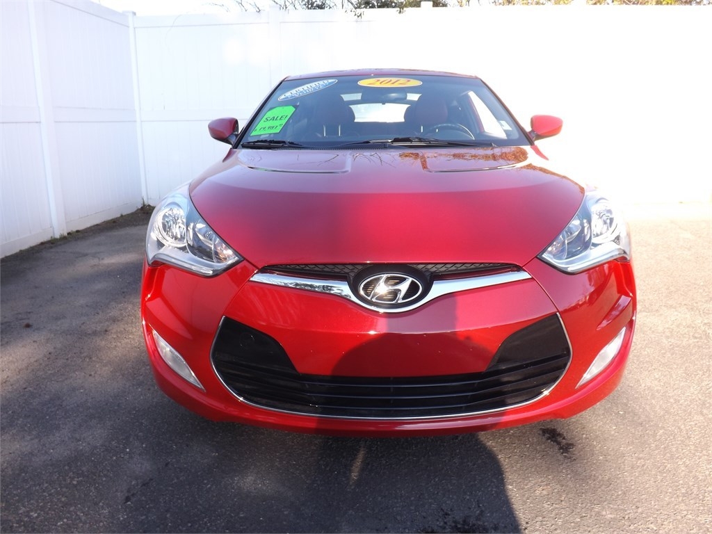 Hyundai Veloster Base Unspecified