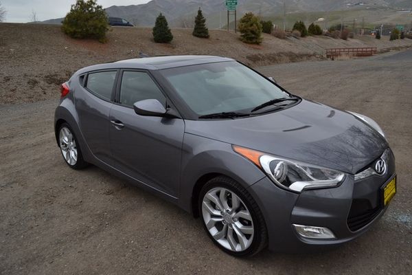 Hyundai Veloster 2012 photo 2