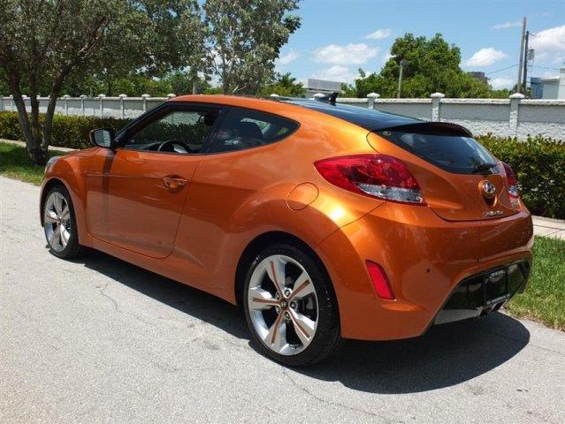 Hyundai Veloster 2012 photo 2