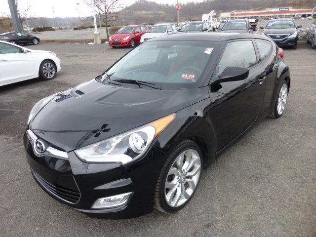 Hyundai Veloster Base Unspecified