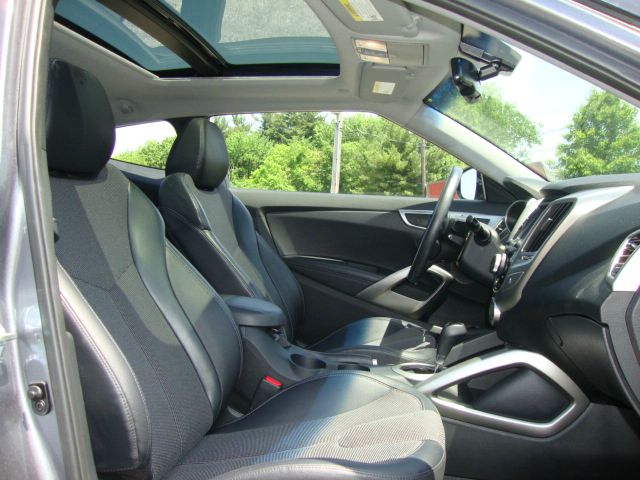 Hyundai Veloster 2012 photo 19