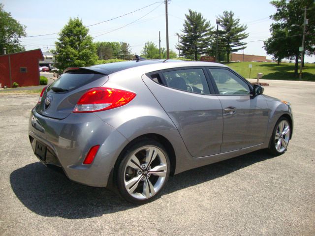 Hyundai Veloster 2012 photo 20