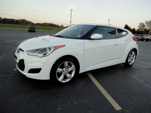 Hyundai Veloster 2012 photo 2